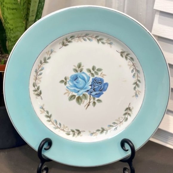 Barratt’s Delphatic White (BTT3) Dinner Plate - Picture 1 of 5